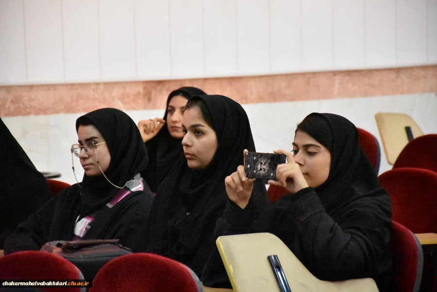 روز نخست مسابقات مناظره دانشجویی دانشگاه فرهنیگان استان 