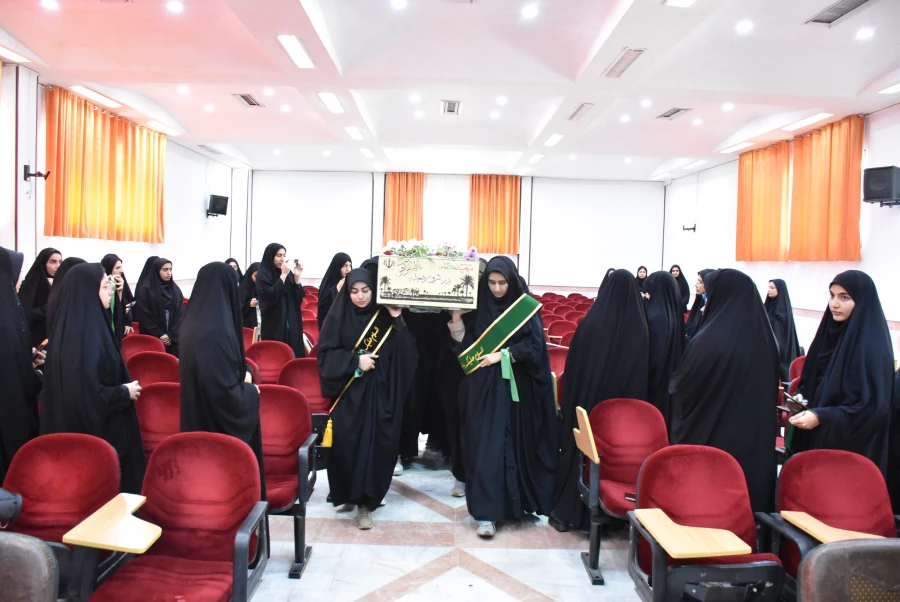 آرامشِ آسمانی در آغوشِ دانشگاه فرهنگیان؛ لحظه ای که یک شهید گمنام دل های دانشجویان را به تپش انداخت 13