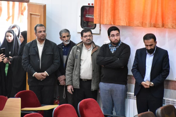 آرامشِ آسمانی در آغوشِ دانشگاه فرهنگیان؛ لحظه ای که یک شهید گمنام دل های دانشجویان را به تپش انداخت 15