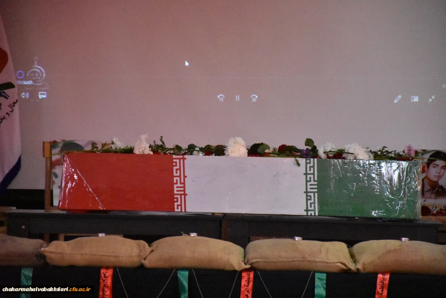 آرامشِ آسمانی در آغوشِ دانشگاه فرهنگیان؛ لحظه ای که یک شهید گمنام دل های دانشجویان را به تپش انداخت
