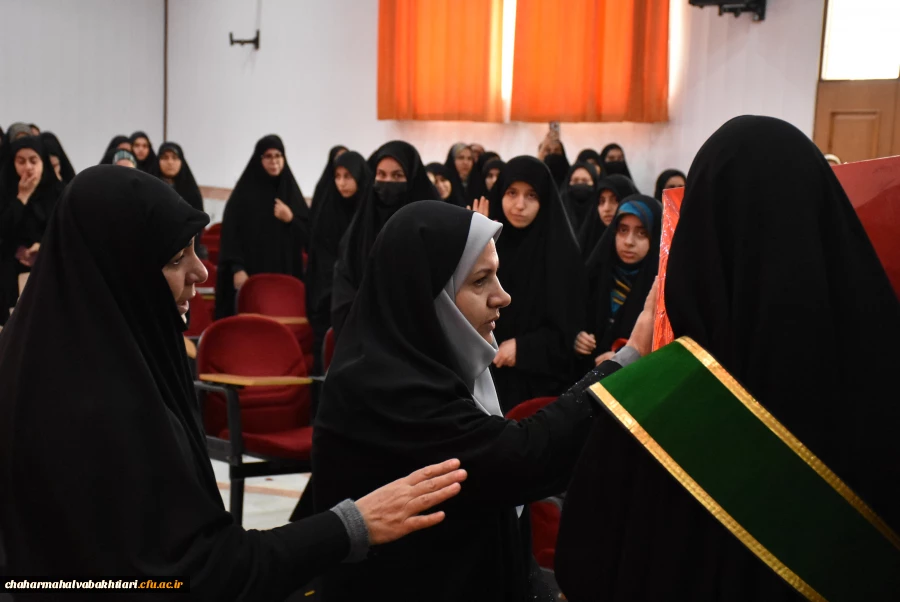 آرامشِ آسمانی در آغوشِ دانشگاه فرهنگیان؛ لحظه ای که یک شهید گمنام دل های دانشجویان را به تپش انداخت
