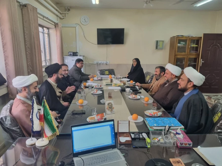 مراسم تکریم و معارفه مدیر گروه معارف و الهیات دانشگاه فرهنگیان استان چهارمحال و بختیاری 6