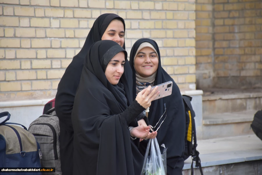 قدم در مسیرشهیدان؛ دانشجومعلمان دانشگاه فرهنگیان به مناسبت ششمین سالگرد شهادت شهیدحاج قاسم سلیمانی، راهی راه عشق و ایثار شدند