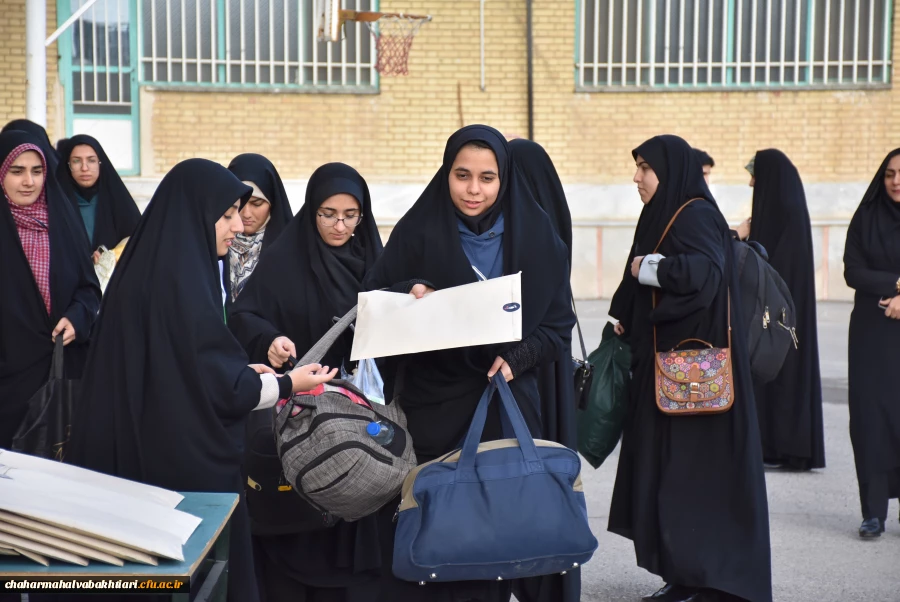 قدم در مسیرشهیدان؛ دانشجومعلمان دانشگاه فرهنگیان به مناسبت ششمین سالگرد شهادت شهیدحاج قاسم سلیمانی، راهی راه عشق و ایثار شدند