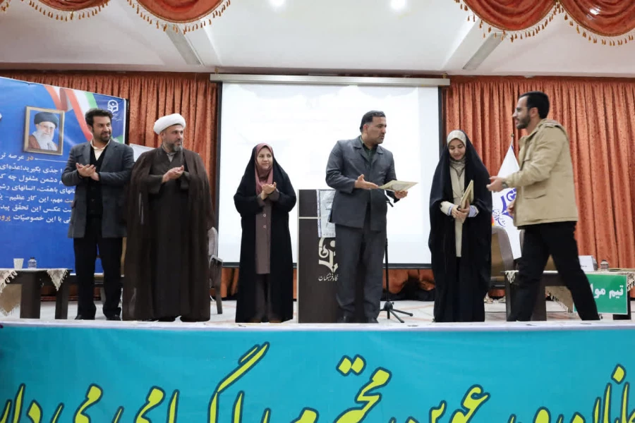 مقام های اول و دوم مناظرات دانشجویی استان سهم دانشگاه فرهنگیان شد 8