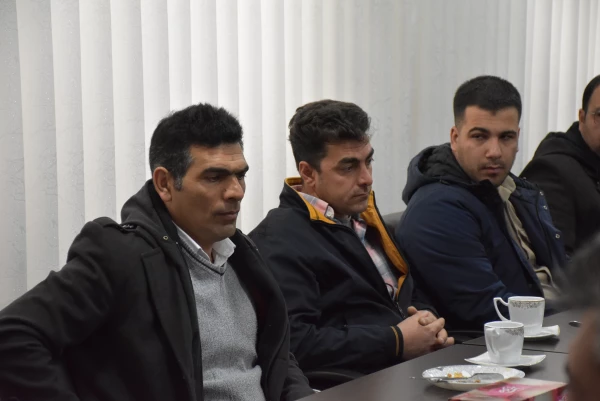 تأکید بر رسیدگی به مطالبات کارکنان آشپزخانه و ارتقای کیفیت غذای دانشجویان 11