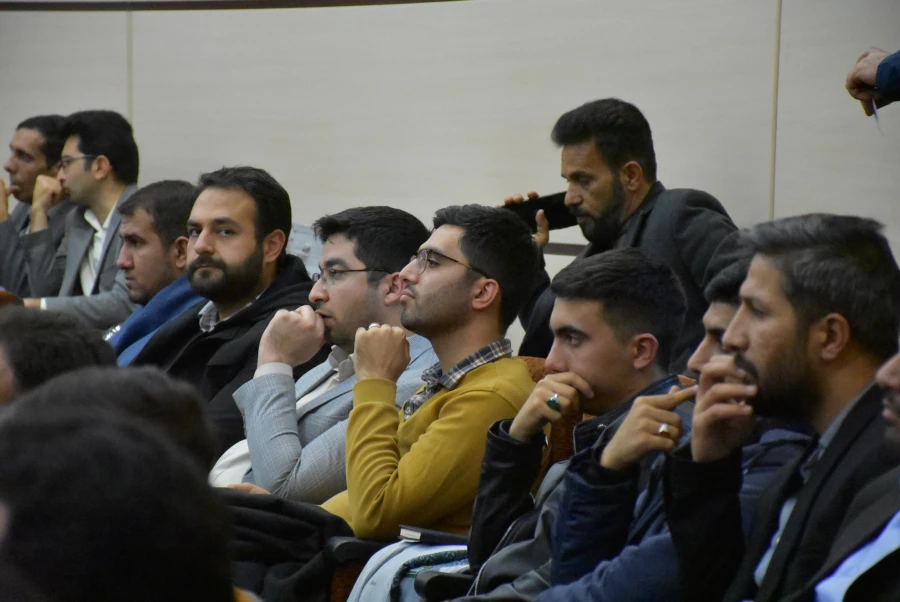 تصاویری از دیدار سرپرست مدیریت دانشگاه فرهنگیان و حمعی از کارمندان و دانشجو معلمان با وزیر آموزش و پرورش  5