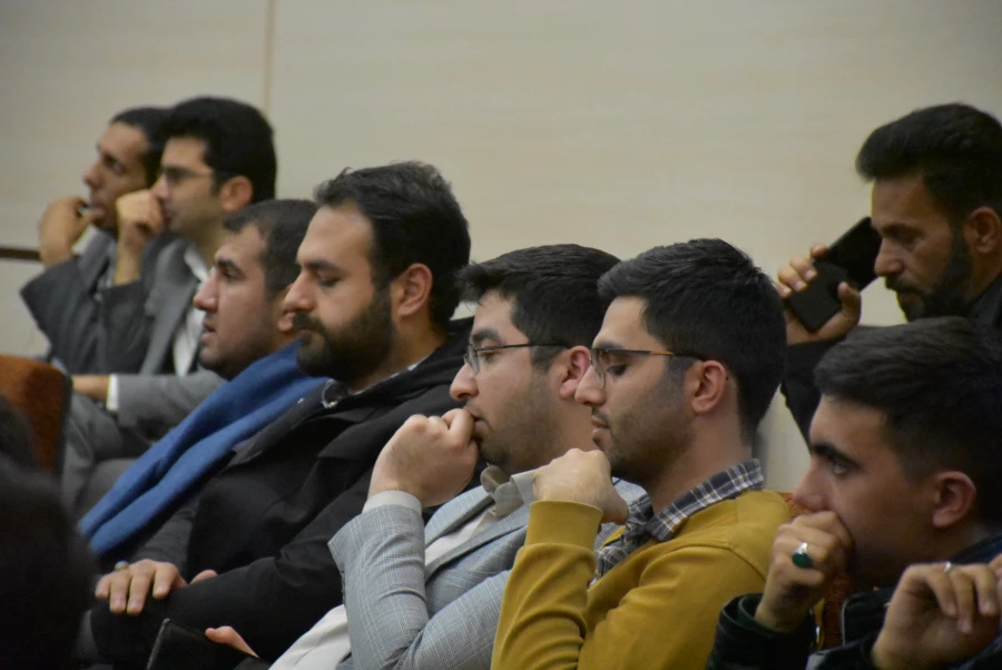 تصاویری از دیدار سرپرست مدیریت دانشگاه فرهنگیان و حمعی از کارمندان و دانشجو معلمان با وزیر آموزش و پرورش  6