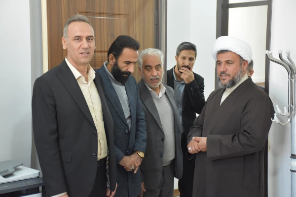 آیین افتتاحیه دفاتر اعضای هیات علمی دانشکده علوم انسانی دانشگاه فرهنگیان استان با حضور سرپرست مدیریت دانشگاه برگزار شد
 14