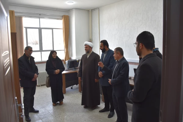 آیین افتتاحیه دفاتر اعضای هیات علمی دانشکده علوم انسانی دانشگاه فرهنگیان استان با حضور سرپرست مدیریت دانشگاه برگزار شد
 16