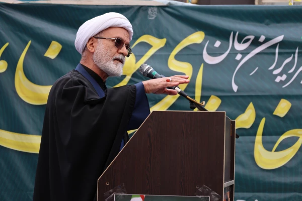 اجتماع بزرگ دانشگاهیان در گرامیداشت یاد و خاطره رهبر شهید و بیعت با سومین رهبر انقلاب  14