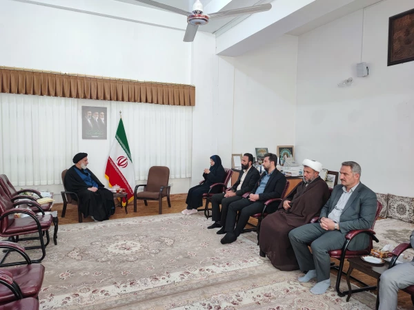 تاکید نماینده ولی فقیه در استان بر تحول در نظام تربیتی با الگوگیری از سیره رهبر شهید در دیدار با مسئولان دانشگاه فرهنگیان 2