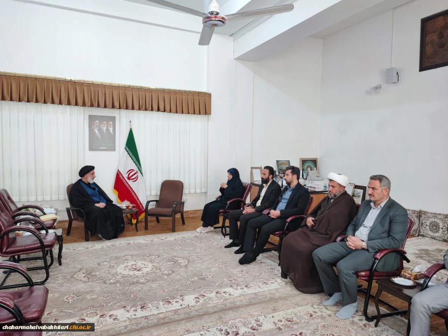 تاکید نماینده ولی فقیه در استان بر تحول در نظام تربیتی با الگوگیری از سیره رهبر شهید در دیدار با مسئولان دانشگاه فرهنگیان 2