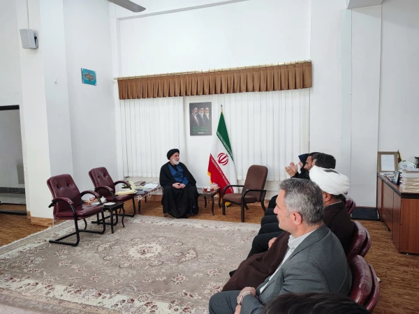 تاکید نماینده ولی فقیه در استان بر تحول در نظام تربیتی با الگوگیری از سیره رهبر شهید در دیدار با مسئولان دانشگاه فرهنگیان 5