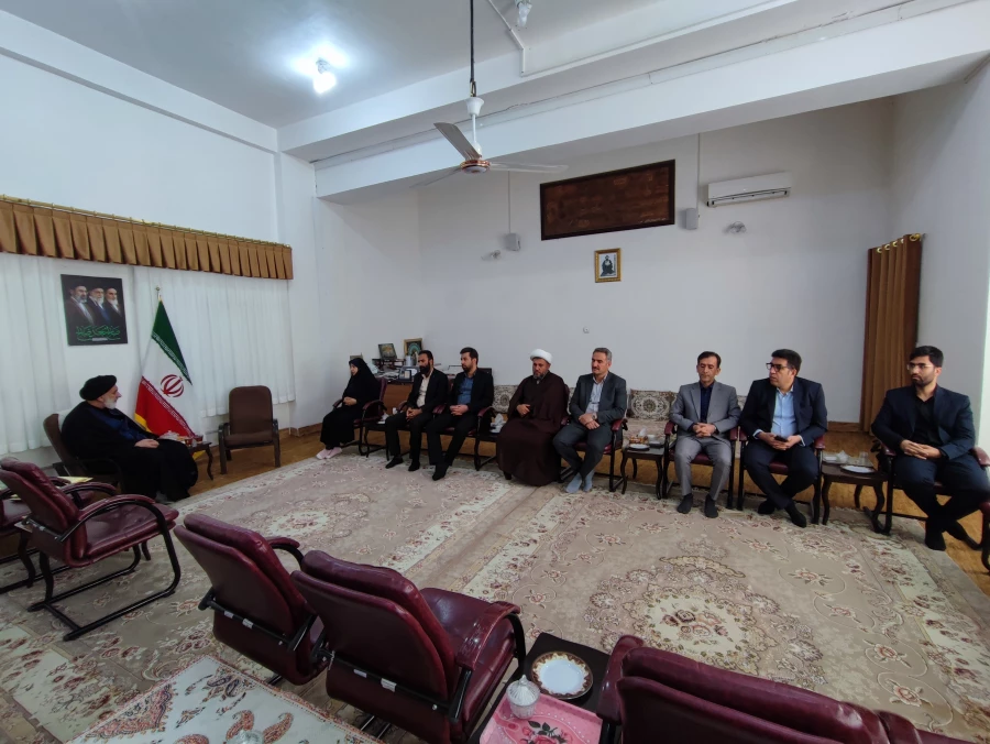 تاکید نماینده ولی فقیه در استان بر تحول در نظام تربیتی با الگوگیری از سیره رهبر شهید در دیدار با مسئولان دانشگاه فرهنگیان 9