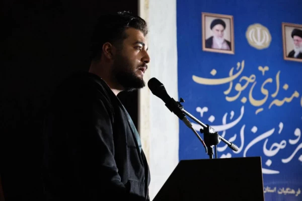 تصاویری از اجتماع دانشگاهیان به مناسبت چهلمین روز شهادت رهبر شهید 15
