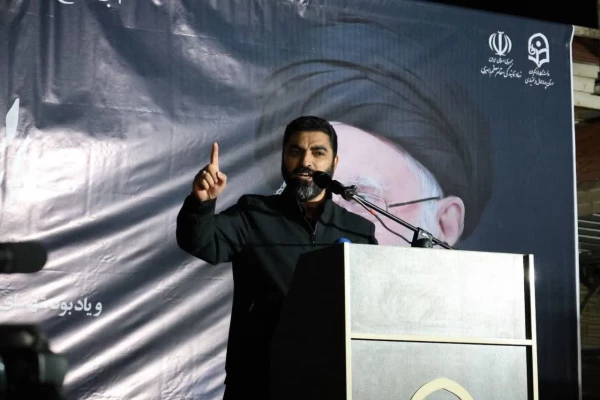 تصاویری از اجتماع دانشگاهیان به مناسبت چهلمین روز شهادت رهبر شهید 18