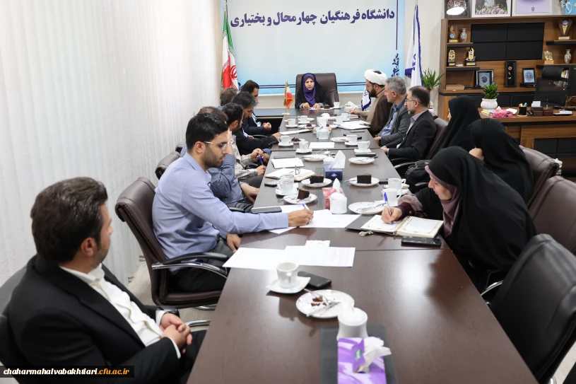 سرپرست دانشگاه فرهنگیان استان بر نقش راهبردی فعالیت های فرهنگی تأکید کرد