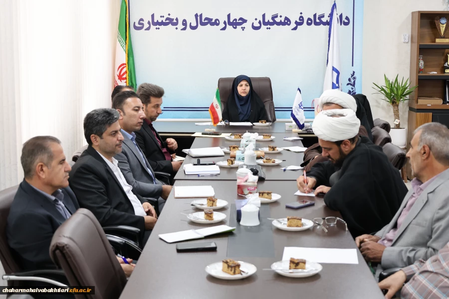 تأکید سرپرست دانشگاه فرهنگیان استان بر نقش راهبردی پژوهش و لزوم جمع آوری ایده های علمی درباره تأثیر نماز بر کاهش آسیب های اجتماعی 2