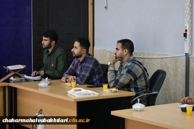 افتتاحیه اولین دوره ی نشست کتابخوانی پسران با محوریت کتاب مسئولیت و سازندگی استاد صفائی حائری و با عنوان طرح نوش اندیش