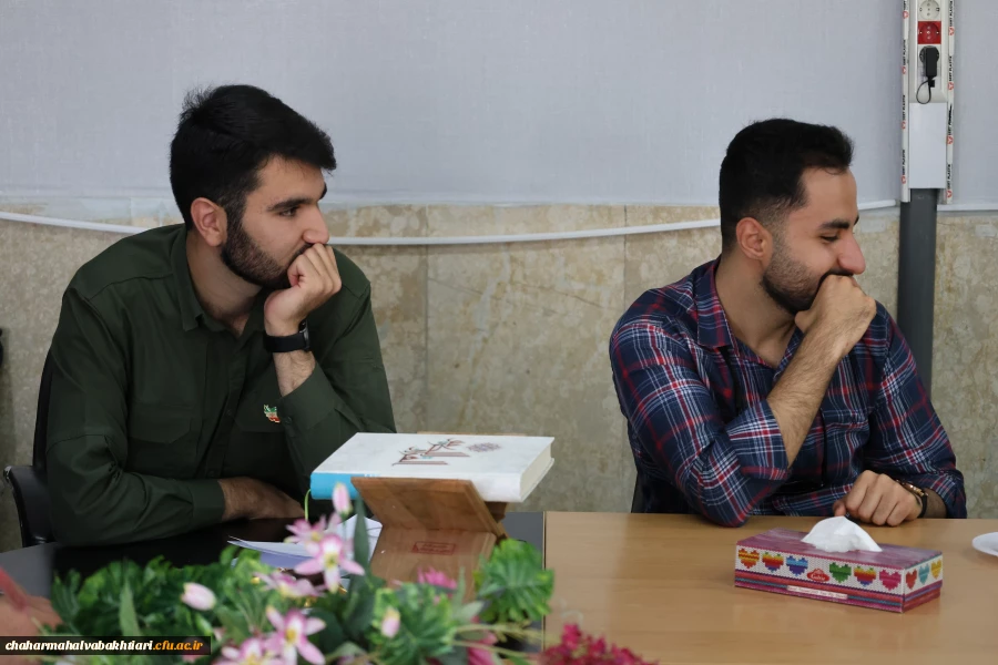 افتتاحیه اولین دوره ی نشست کتابخوانی پسران با محوریت کتاب مسئولیت و سازندگی استاد صفائی حائری و با عنوان طرح نوش اندیش