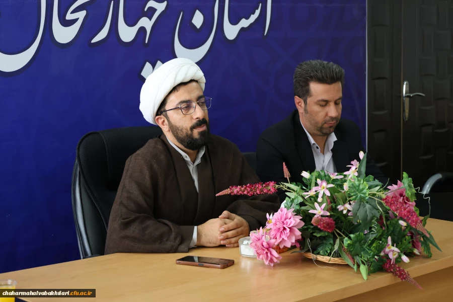 افتتاحیه اولین دوره ی نشست کتابخوانی پسران با محوریت کتاب مسئولیت و سازندگی استاد صفائی حائری و با عنوان طرح نوش اندیش